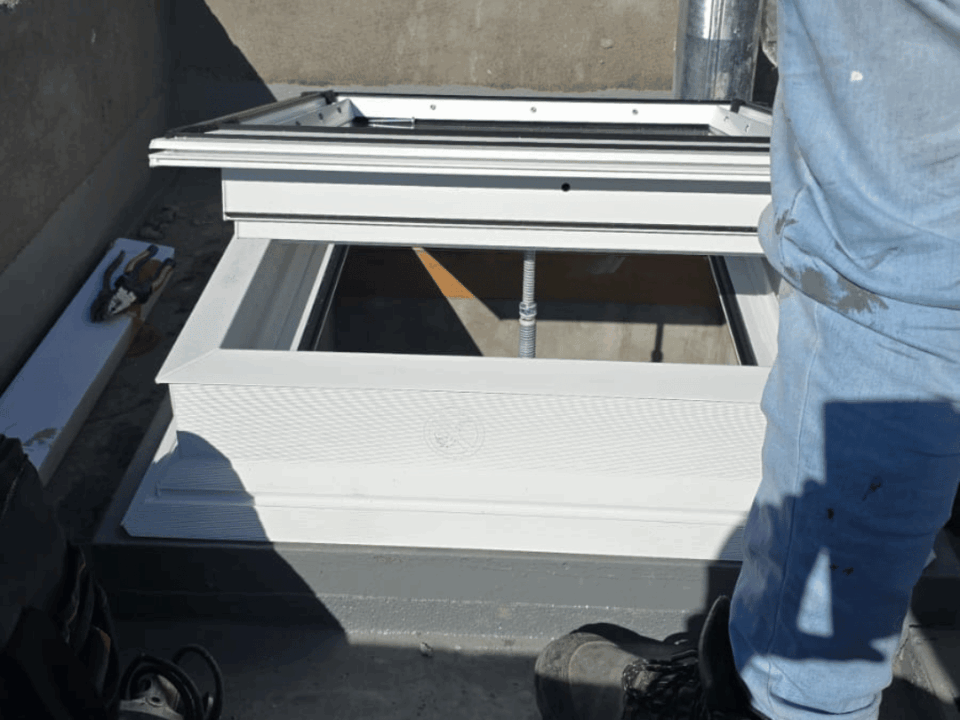 instalación de ventanas Velux en Chile